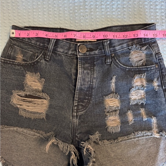 One Teaspoon High Waisted Bonita Shorts Black Denim - Women’s 30 - Picture 3 of 12